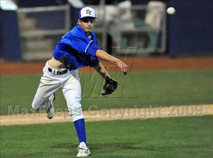 Thumbnail 3 in El Toro vs. Mater Dei (Anderson Bat Classic) photogallery.