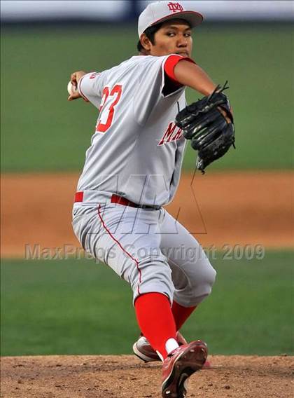 Thumbnail 1 in El Toro vs. Mater Dei (Anderson Bat Classic) photogallery.