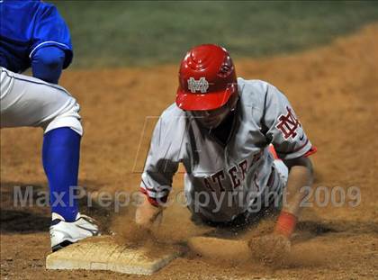 Thumbnail 3 in El Toro vs. Mater Dei (Anderson Bat Classic) photogallery.