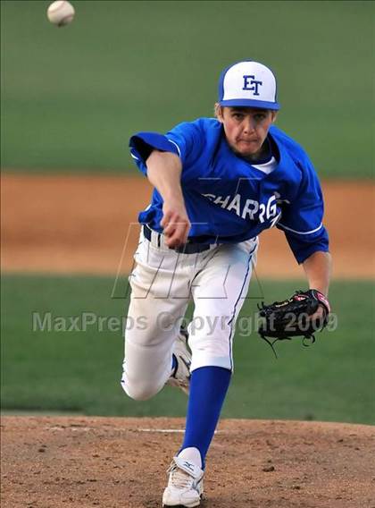 Thumbnail 3 in El Toro vs. Mater Dei (Anderson Bat Classic) photogallery.