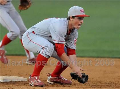 Thumbnail 2 in El Toro vs. Mater Dei (Anderson Bat Classic) photogallery.