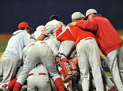 Thumbnail 1 in El Toro vs. Mater Dei (Anderson Bat Classic) photogallery.
