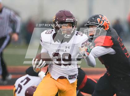 Thumbnail 1 in Edwardsville vs. Loyola Academy photogallery.