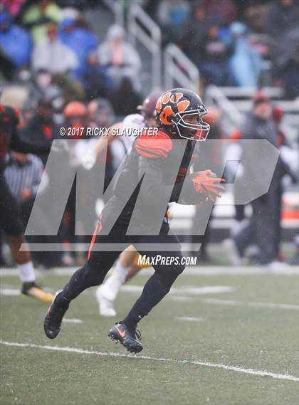 Thumbnail 1 in Edwardsville vs. Loyola Academy photogallery.