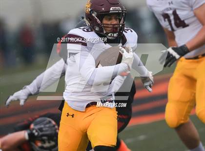 Thumbnail 1 in Edwardsville vs. Loyola Academy photogallery.