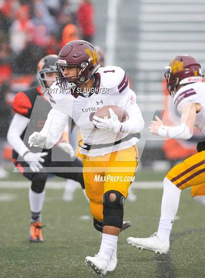 Thumbnail 2 in Edwardsville vs. Loyola Academy photogallery.