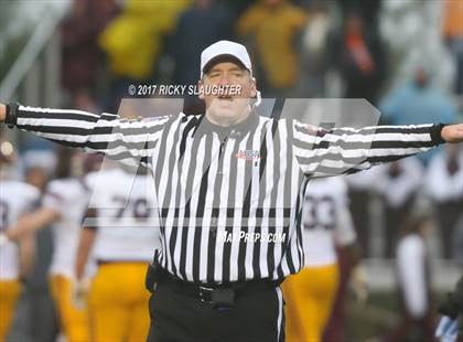 Thumbnail 2 in Edwardsville vs. Loyola Academy photogallery.