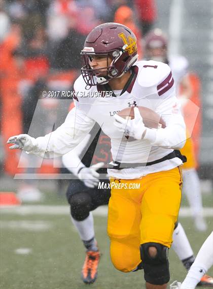 Thumbnail 3 in Edwardsville vs. Loyola Academy photogallery.