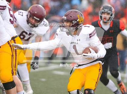 Thumbnail 2 in Edwardsville vs. Loyola Academy photogallery.
