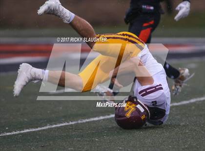 Thumbnail 2 in Edwardsville vs. Loyola Academy photogallery.
