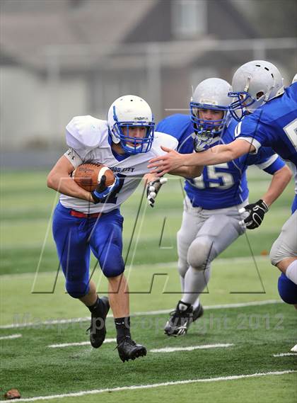 Thumbnail 2 in Hilbert vs. Glenwood City (WIAA D7 Level 4 Playoffs Sectional Final)  photogallery.