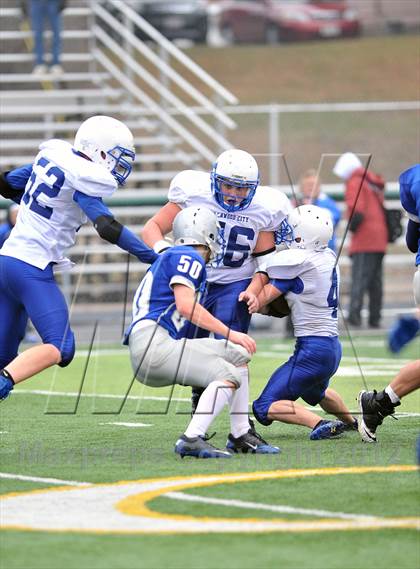 Thumbnail 2 in Hilbert vs. Glenwood City (WIAA D7 Level 4 Playoffs Sectional Final)  photogallery.