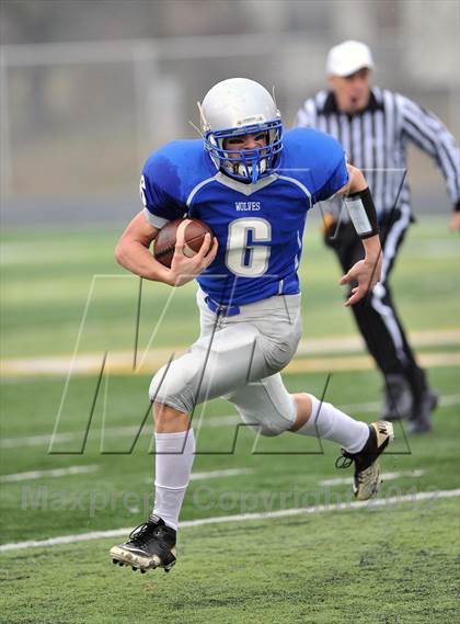 Thumbnail 1 in Hilbert vs. Glenwood City (WIAA D7 Level 4 Playoffs Sectional Final)  photogallery.