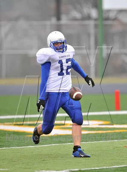 Thumbnail 1 in Hilbert vs. Glenwood City (WIAA D7 Level 4 Playoffs Sectional Final)  photogallery.