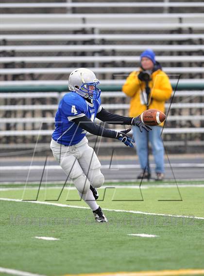 Thumbnail 2 in Hilbert vs. Glenwood City (WIAA D7 Level 4 Playoffs Sectional Final)  photogallery.