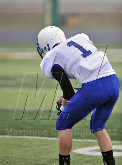 Thumbnail 1 in Hilbert vs. Glenwood City (WIAA D7 Level 4 Playoffs Sectional Final)  photogallery.