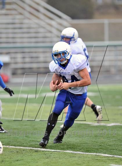 Thumbnail 2 in Hilbert vs. Glenwood City (WIAA D7 Level 4 Playoffs Sectional Final)  photogallery.