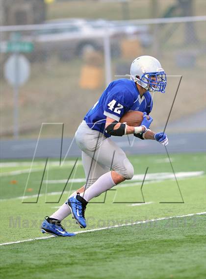 Thumbnail 3 in Hilbert vs. Glenwood City (WIAA D7 Level 4 Playoffs Sectional Final)  photogallery.