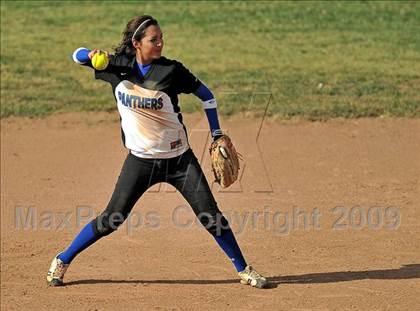 Thumbnail 2 in Nogales @ Diamond Ranch photogallery.