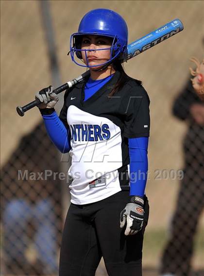 Thumbnail 3 in Nogales @ Diamond Ranch photogallery.