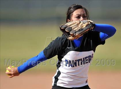 Thumbnail 3 in Nogales @ Diamond Ranch photogallery.