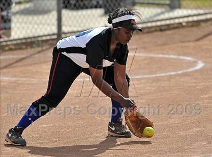 Thumbnail 3 in Nogales @ Diamond Ranch photogallery.
