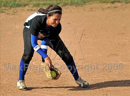 Thumbnail 2 in Nogales @ Diamond Ranch photogallery.