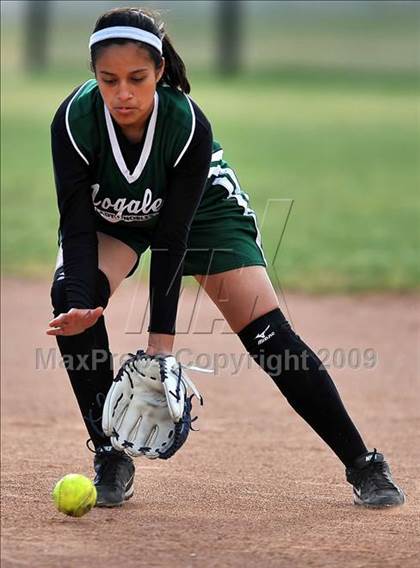 Thumbnail 2 in Nogales @ Diamond Ranch photogallery.