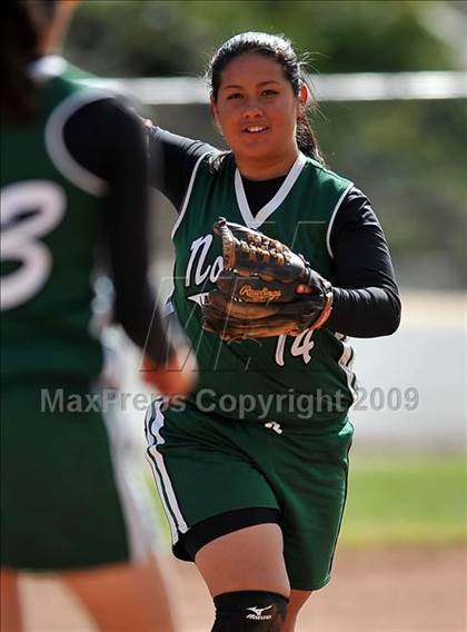 Thumbnail 2 in Nogales @ Diamond Ranch photogallery.