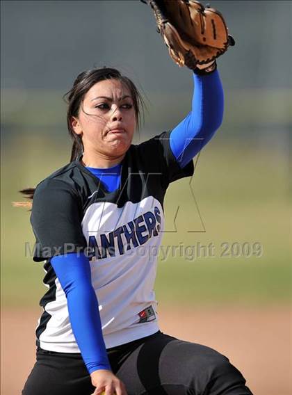 Thumbnail 2 in Nogales @ Diamond Ranch photogallery.