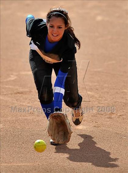 Thumbnail 3 in Nogales @ Diamond Ranch photogallery.