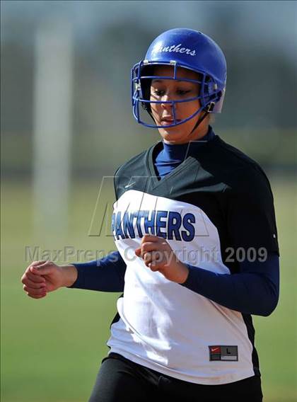 Thumbnail 3 in Nogales @ Diamond Ranch photogallery.