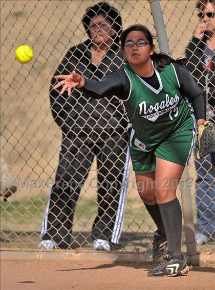 Thumbnail 3 in Nogales @ Diamond Ranch photogallery.