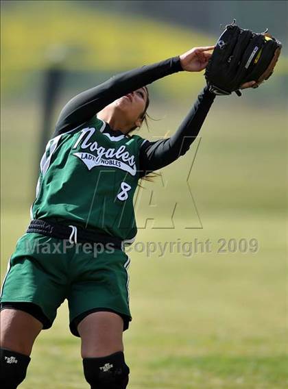 Thumbnail 2 in Nogales @ Diamond Ranch photogallery.