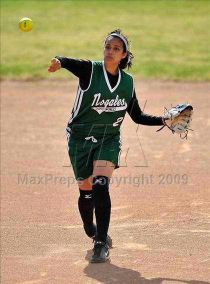 Thumbnail 3 in Nogales @ Diamond Ranch photogallery.