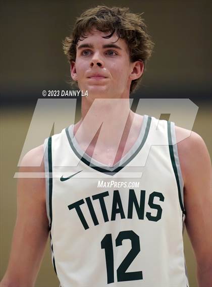 Thumbnail 2 in Hillcrest @ Olympus (Utah Autism Holiday Classic) photogallery.