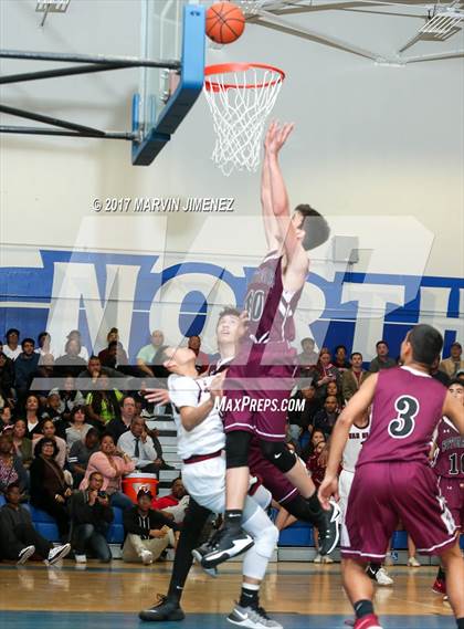 Thumbnail 1 in Sotomayor vs. Van Nuys (CIF LA City Section Final) photogallery.