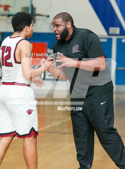 Thumbnail 2 in Sotomayor vs. Van Nuys (CIF LA City Section Final) photogallery.