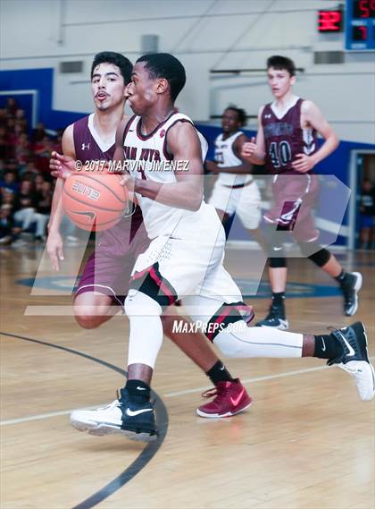 Thumbnail 3 in Sotomayor vs. Van Nuys (CIF LA City Section Final) photogallery.