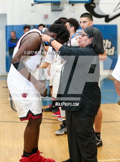Thumbnail 2 in Sotomayor vs. Van Nuys (CIF LA City Section Final) photogallery.
