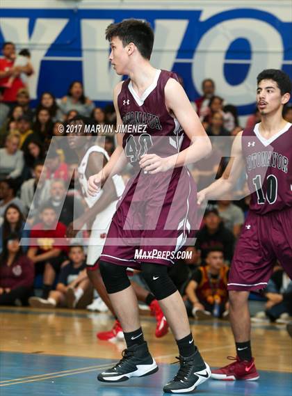 Thumbnail 2 in Sotomayor vs. Van Nuys (CIF LA City Section Final) photogallery.