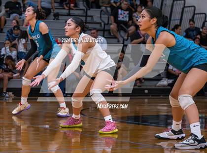 Thumbnail 3 in Kalani @ Kapolei photogallery.