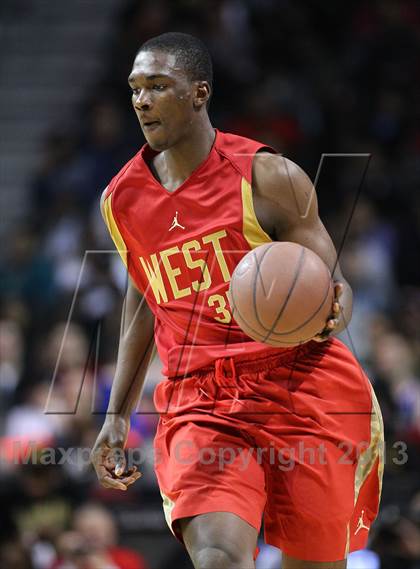 Thumbnail 1 in 2013 Jordan Brand Classic at Barclays Center photogallery.