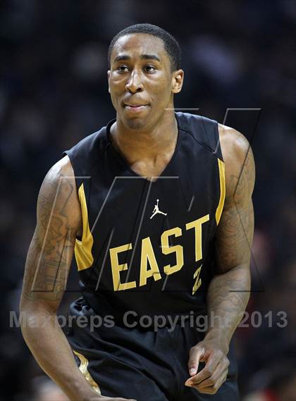 Thumbnail 2 in 2013 Jordan Brand Classic at Barclays Center photogallery.