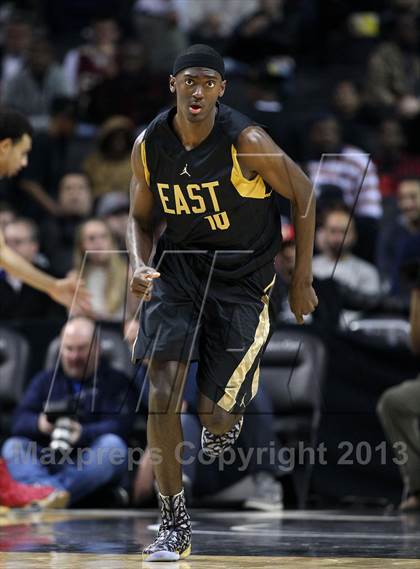 Thumbnail 2 in 2013 Jordan Brand Classic at Barclays Center photogallery.