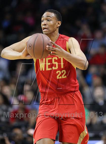 Thumbnail 2 in 2013 Jordan Brand Classic at Barclays Center photogallery.