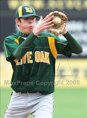 Thumbnail 3 in Live Oak vs. Santa Cruz (CIF CCS D3 Final) photogallery.