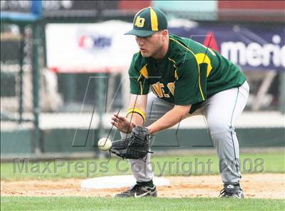 Thumbnail 2 in Live Oak vs. Santa Cruz (CIF CCS D3 Final) photogallery.