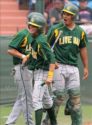 Thumbnail 2 in Live Oak vs. Santa Cruz (CIF CCS D3 Final) photogallery.