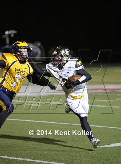 Thumbnail 3 in Walled Lake Central @ Clarkston (MHSAA R2 Regional Playoff) photogallery.